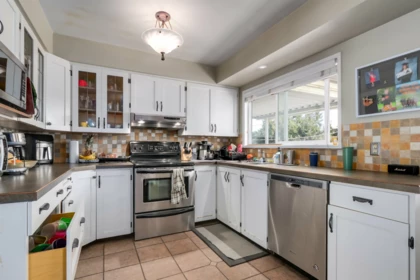 Kitchen Island Photo of 3712 Fir Street, Burnaby, BC