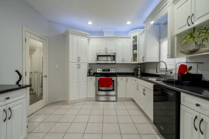 Kitchen Photo of 6255 138 Street, Surrey, BC