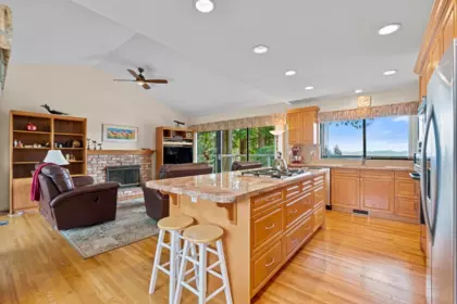Primary Bedroom Photo of 4724 Woodburn Court, West Vancouver, BC