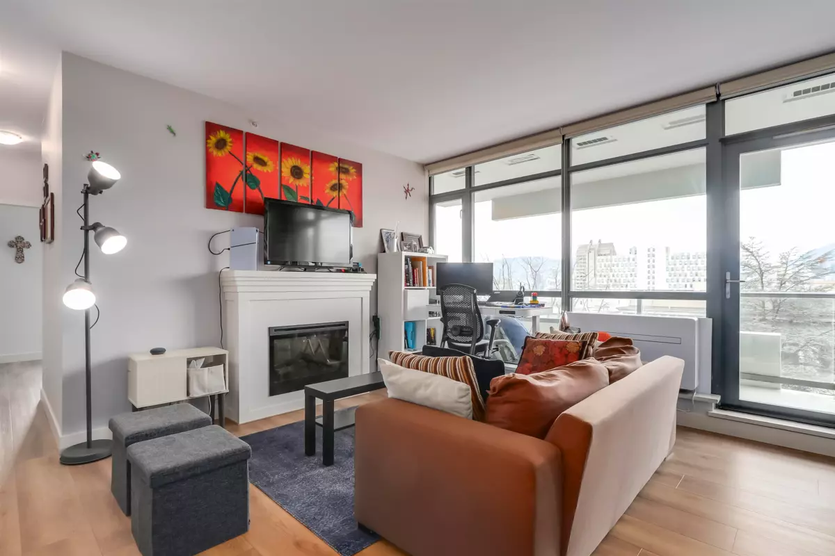 Family Room Photo of 604 2851 Heather Street, Vancouver, BC