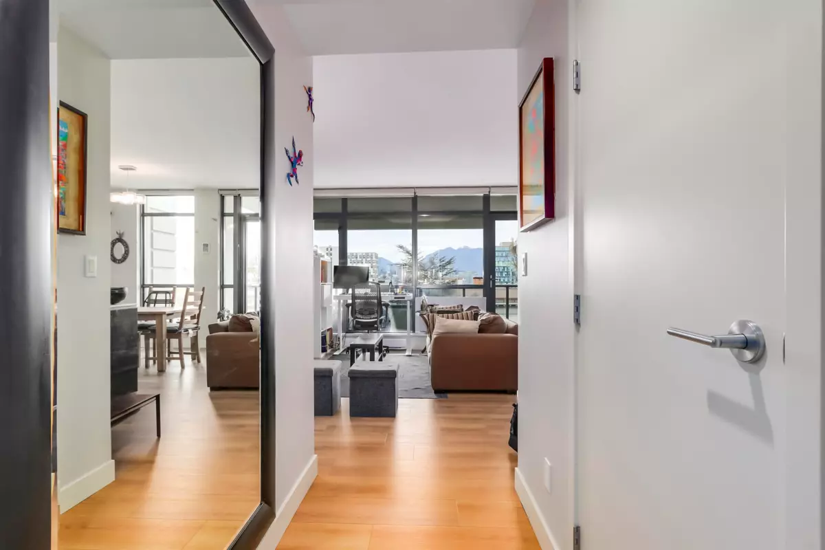 Living Room Photo of 604 2851 Heather Street, Vancouver, BC
