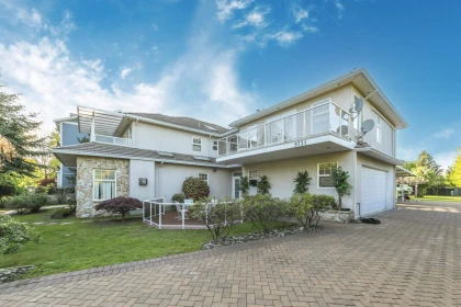 Garden / Landscaping Photo of 9731 Alberta Road, Richmond, BC