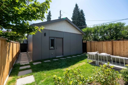 Laundry Room Photo of 2 356 E 40th Avenue, Vancouver, BC