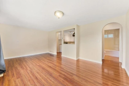 Walk-In Closet Photo of 11458 139 Street, Surrey, BC