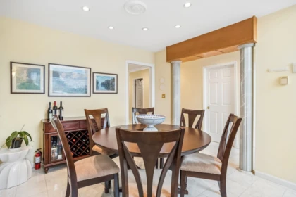 Kitchen Island Photo of 2828 W 23rd Avenue, Vancouver, BC