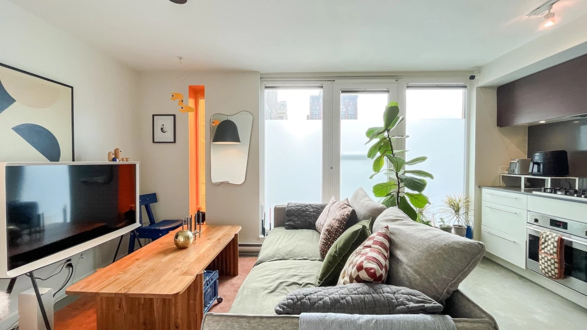 Family Room Photo of 310 150 E Cordova Street, Vancouver, BC