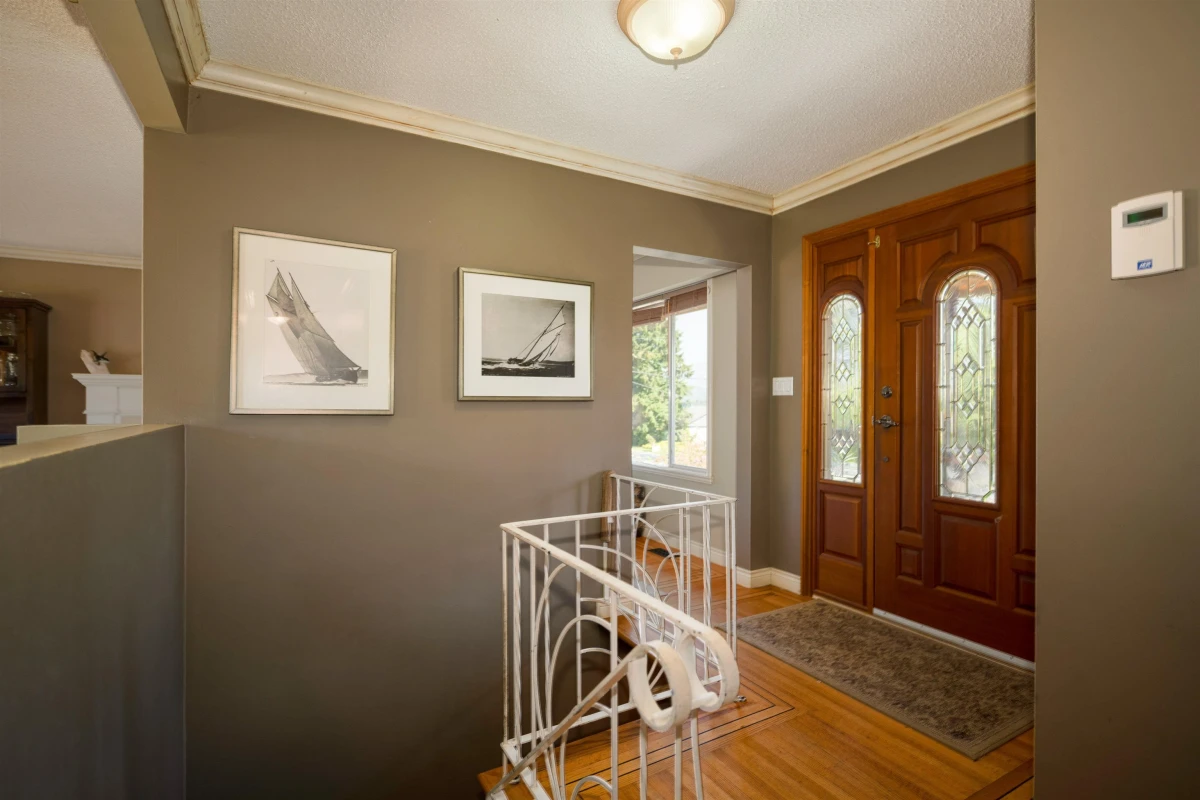 Living Room Photo of 893 Friar Crescent, North Vancouver, BC