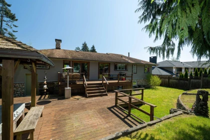 Front Yard Photo of 893 Friar Crescent, North Vancouver, BC