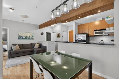 222 560 Raven Woods Drive, North Vancouver, BC, North Vancouver — Apartment/Condo for sale