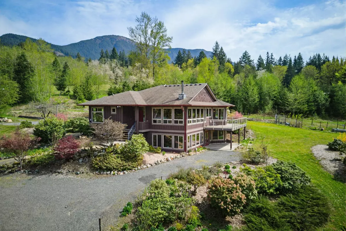 Dining Area Photo of 49635 Elk View Road, Chilliwack, BC