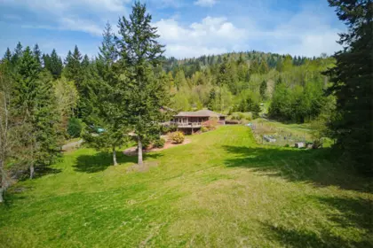 Breakfast Nook Photo of 49635 Elk View Road, Chilliwack, BC