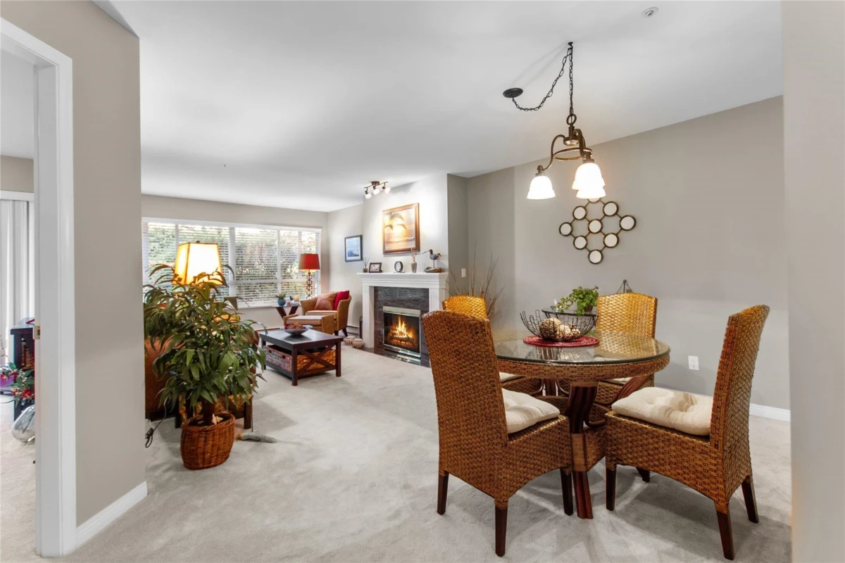 Family Room Photo of 103 15375 17 Avenue, Surrey, BC