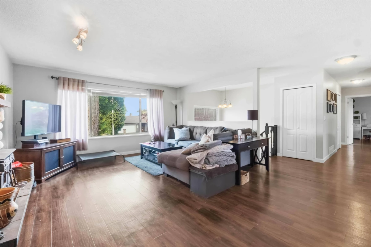 Family Room Photo of 4618 207a Street, Langley, BC