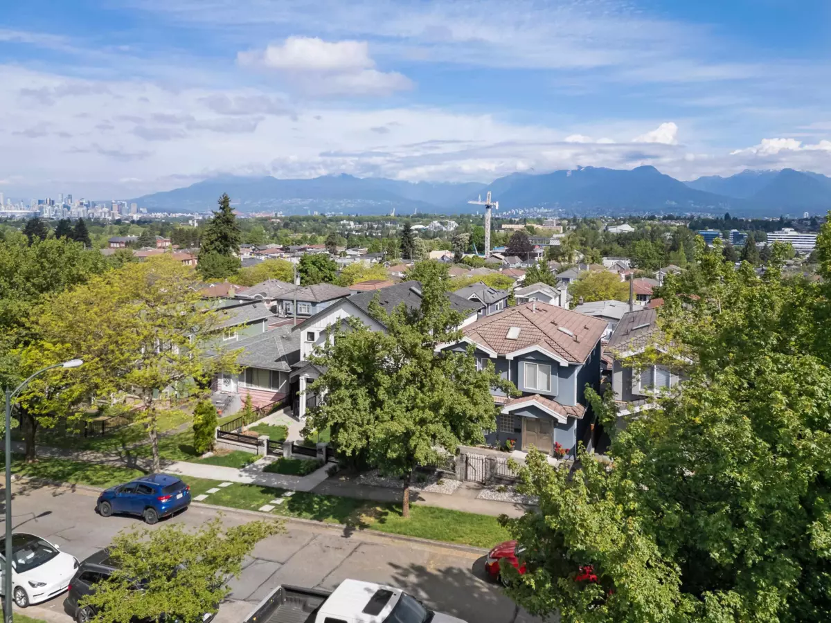 Family Room Photo of 2798 E 24th Avenue, Vancouver, BC