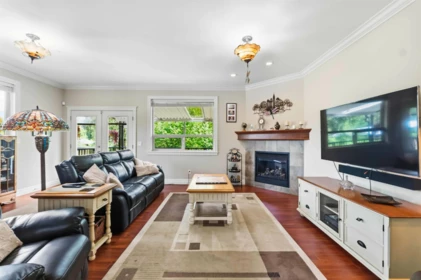 Kitchen Photo of 12172 252 Street, Maple Ridge, BC