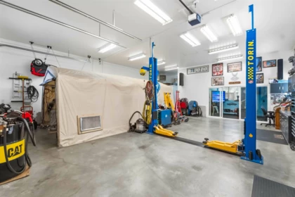 Laundry Room Photo of 12172 252 Street, Maple Ridge, BC