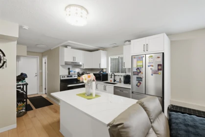 Hallway Photo of 20783 Thorne Avenue, Maple Ridge, BC