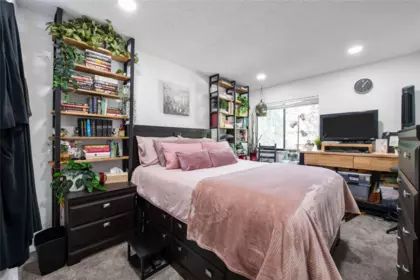 Bedroom 4 Photo of 914 10620 150 Street, Surrey, BC