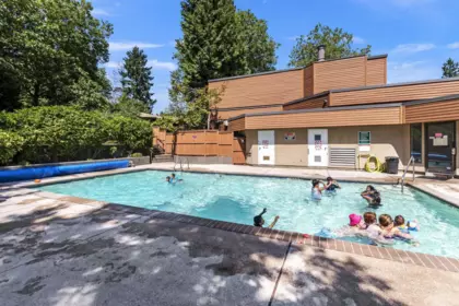 Staircase Photo of 914 10620 150 Street, Surrey, BC