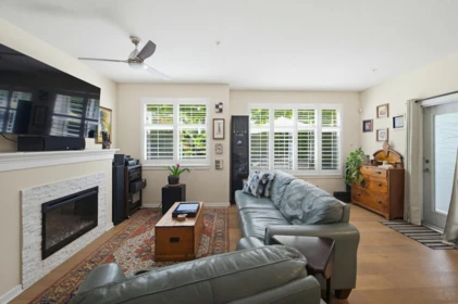 Breakfast Nook Photo of 107 15299 17a Avenue, Surrey, BC