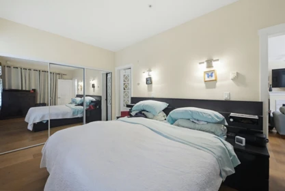 Guest Bathroom Photo of 107 15299 17a Avenue, Surrey, BC
