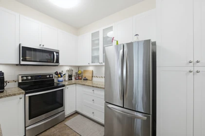 Kitchen Photo of 107 15299 17a Avenue, Surrey, BC