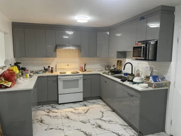 Kitchen Photo of 10618 141 Street, Surrey, BC