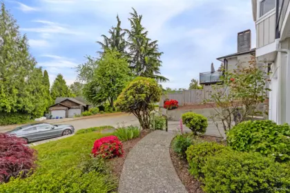106 Warrick Street, Coquitlam, BC, Coquitlam — Single Family Residence for sale