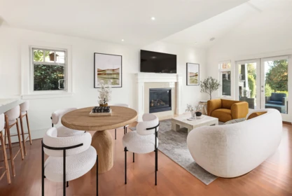 Breakfast Nook Photo of 2623 Lawson Avenue, West Vancouver, BC