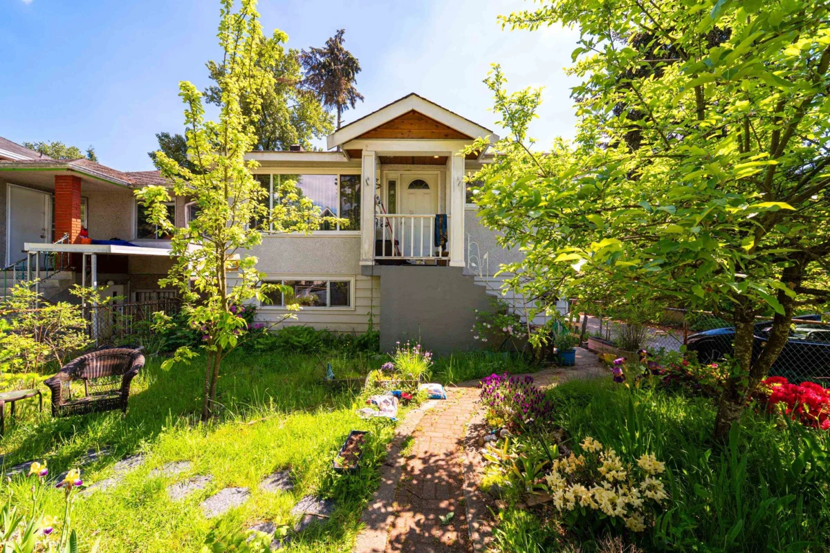 Exterior Rear Photo of 3446 William Street, Vancouver, BC
