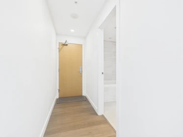 Primary Bathroom Photo of 4507 4670 Assembly Way, Burnaby, BC