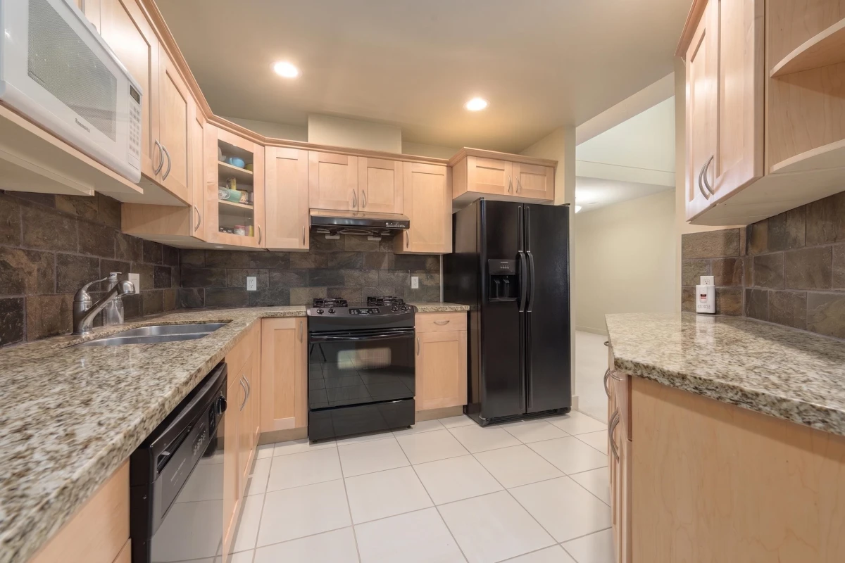 Dining Area Photo of 72 6300 Birch Street, Richmond, BC