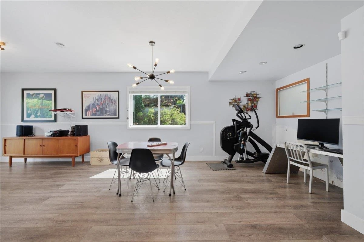 Family Room Photo of 10734 141 Street, Surrey, BC