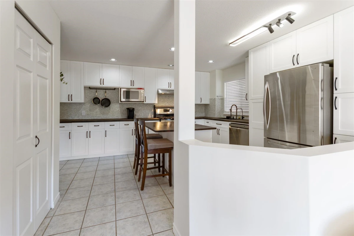 Family Room Photo of 5 1615 Shaughnessy Street, Port Coquitlam, BC