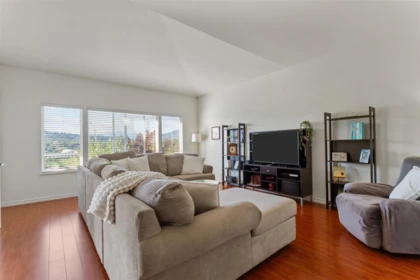 Kitchen Photo of 5 1615 Shaughnessy Street, Port Coquitlam, BC