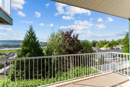 Laundry Room Photo of 5 1615 Shaughnessy Street, Port Coquitlam, BC