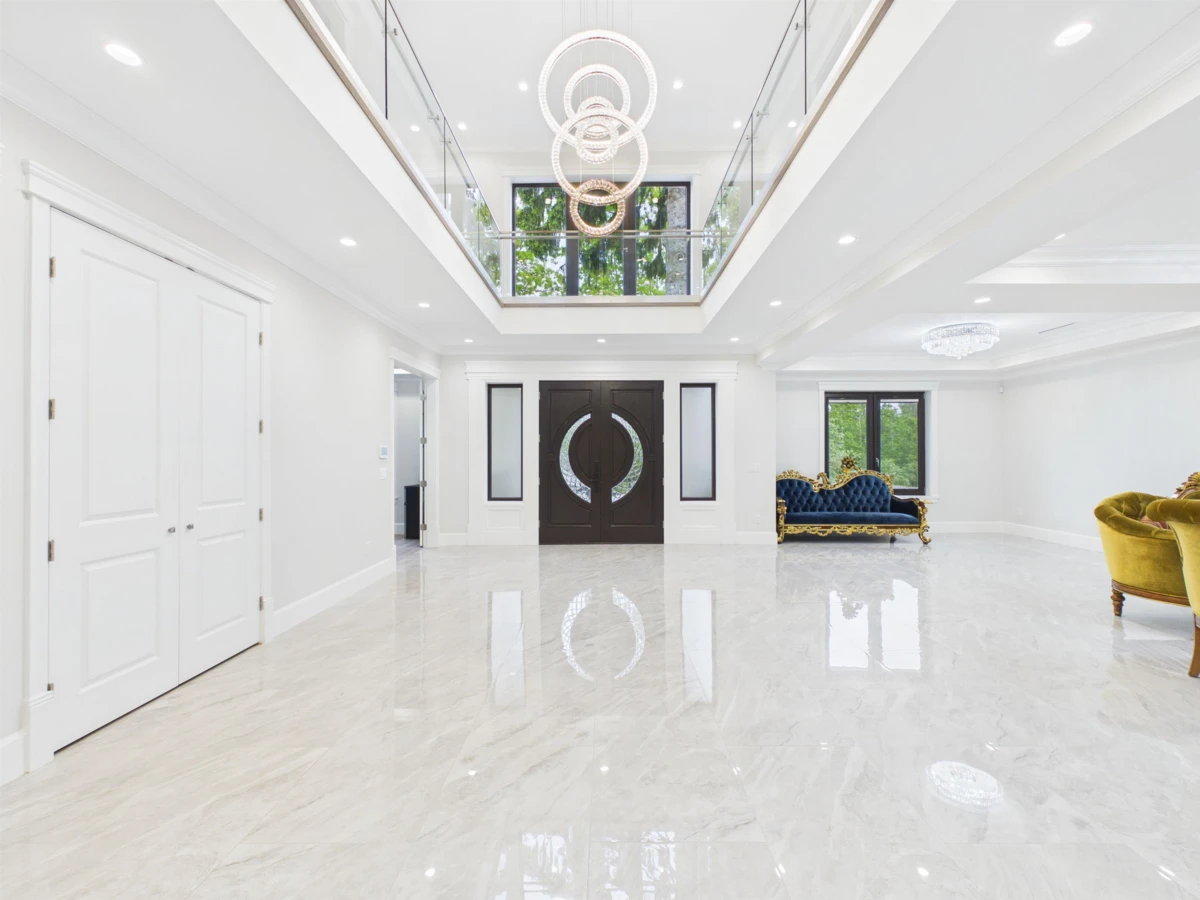 Family Room Photo of 1130 Smith Ave, Coquitlam, BC