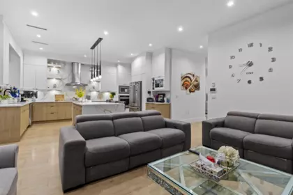 Basement Recreation Room Photo of 10686 141a Street, Surrey, BC