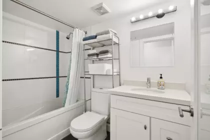 Guest Bathroom Photo of 1101 1159 Main Street, Vancouver, BC