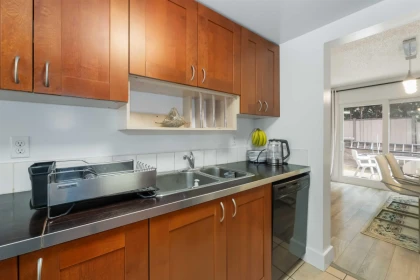 Guest Bathroom Photo of 171 7251 140 Street, Surrey, BC