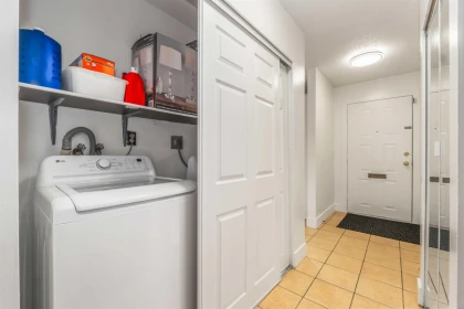 Hallway Photo of 171 7251 140 Street, Surrey, BC