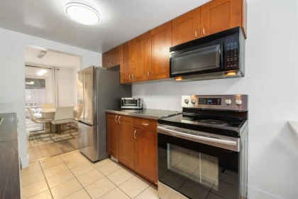 Powder Room Photo of 171 7251 140 Street, Surrey, BC