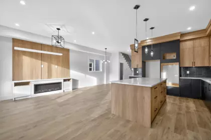 Kitchen Photo of 17126 1 Avenue, Surrey, BC