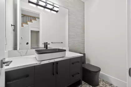 Laundry Room Photo of 17126 1 Avenue, Surrey, BC