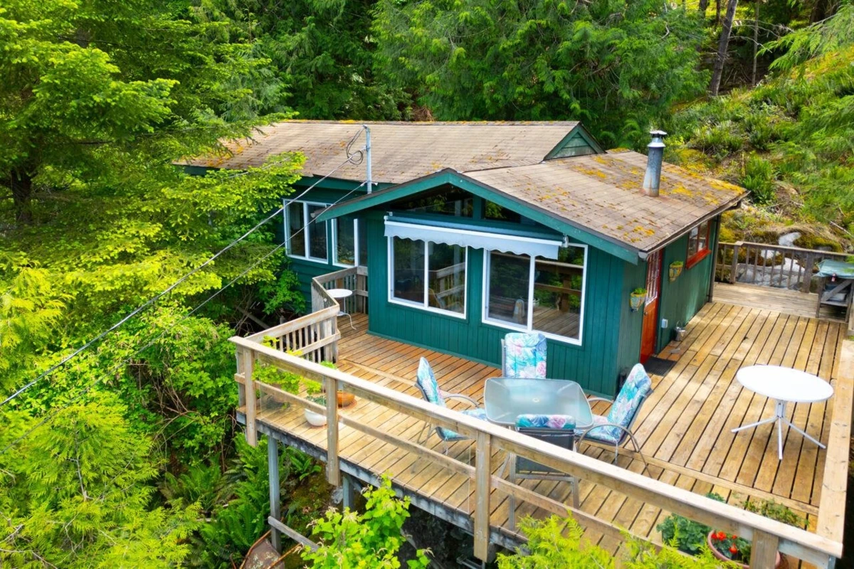 Exterior Rear Photo of 847 Captain's Way, Bowen Island, BC