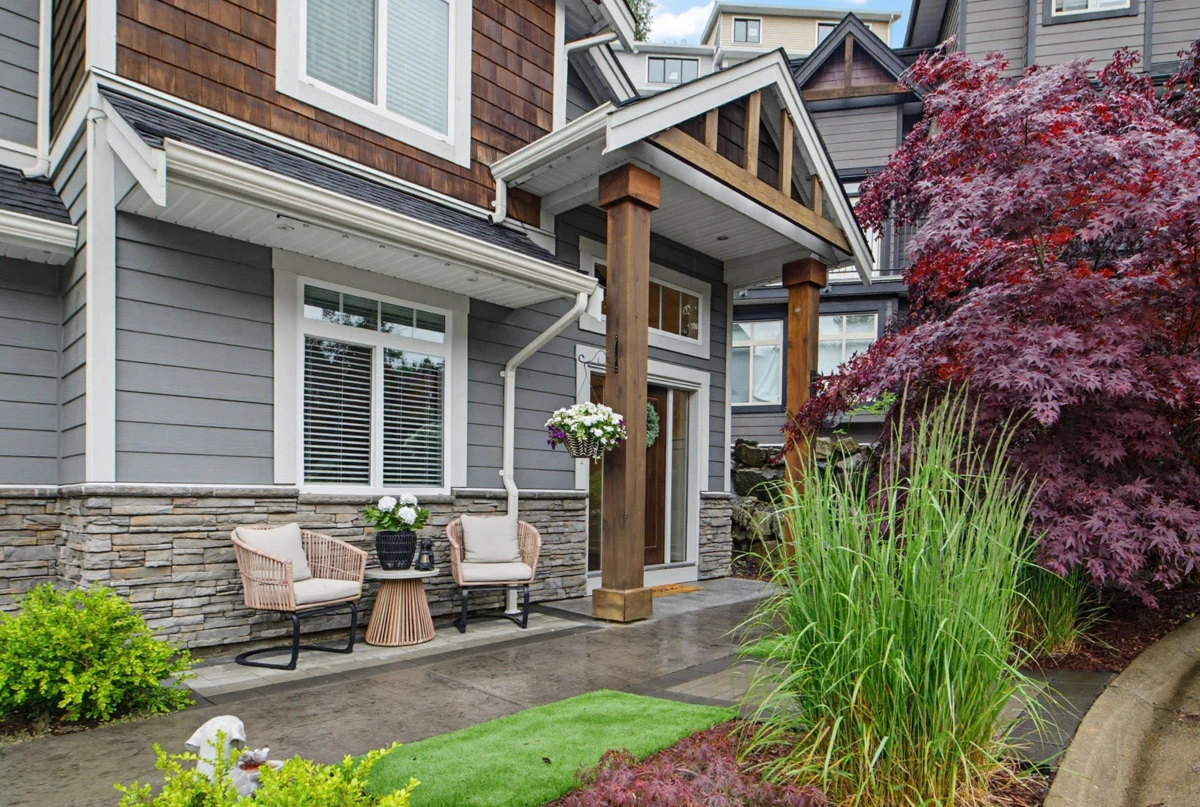 Living Room Photo of 9 35259 Straiton Road, Abbotsford, BC