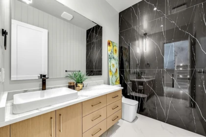 Guest Bathroom Photo of 821 Prospect Street, Coquitlam, BC