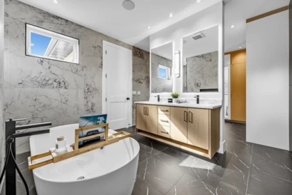 Laundry Room Photo of 821 Prospect Street, Coquitlam, BC