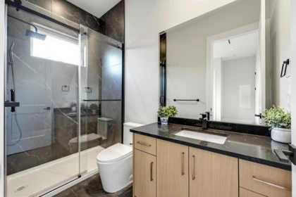 Walk-In Closet Photo of 821 Prospect Street, Coquitlam, BC