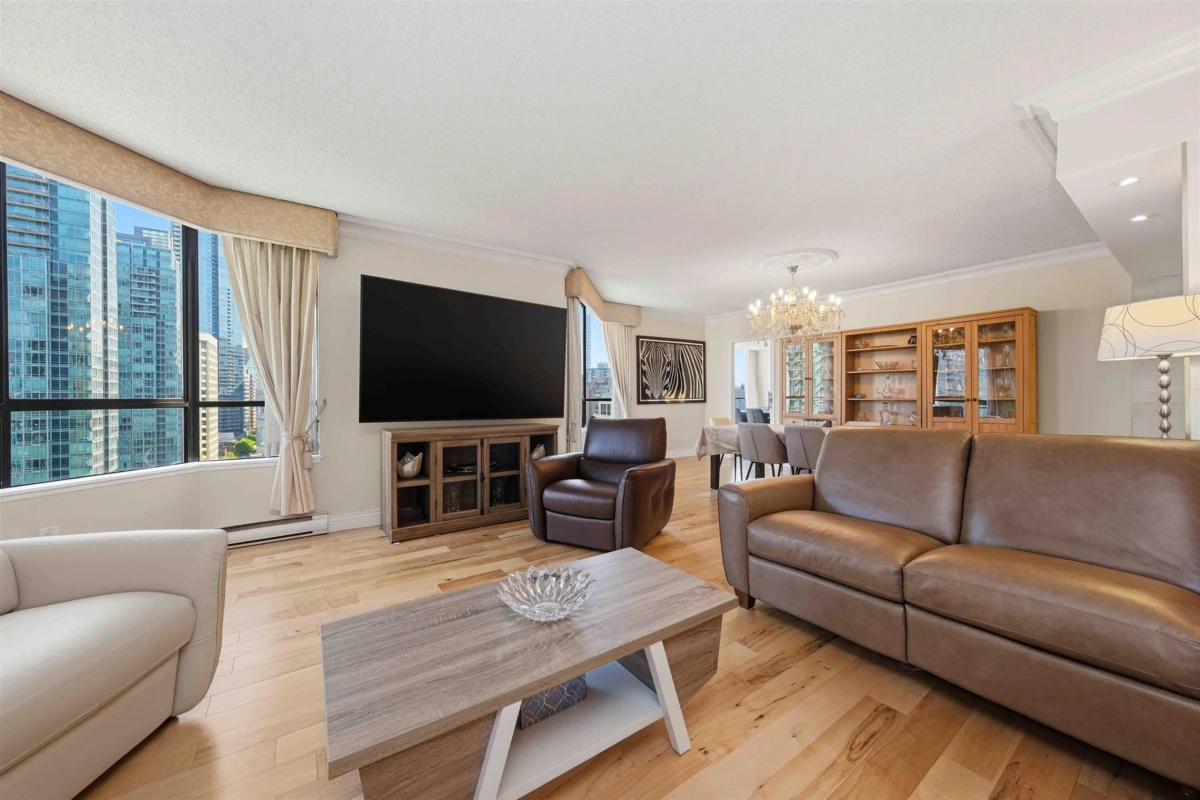 Family Room Photo of 1602 738 Broughton Street, Vancouver, BC